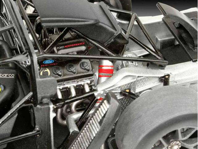 REVELL MODEL SET 67041 FORT GT