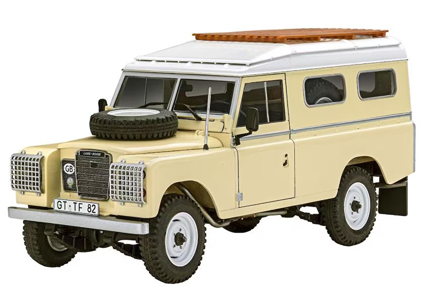 Revell  Model Set Car 67056 Land Rover Series İii Lwb