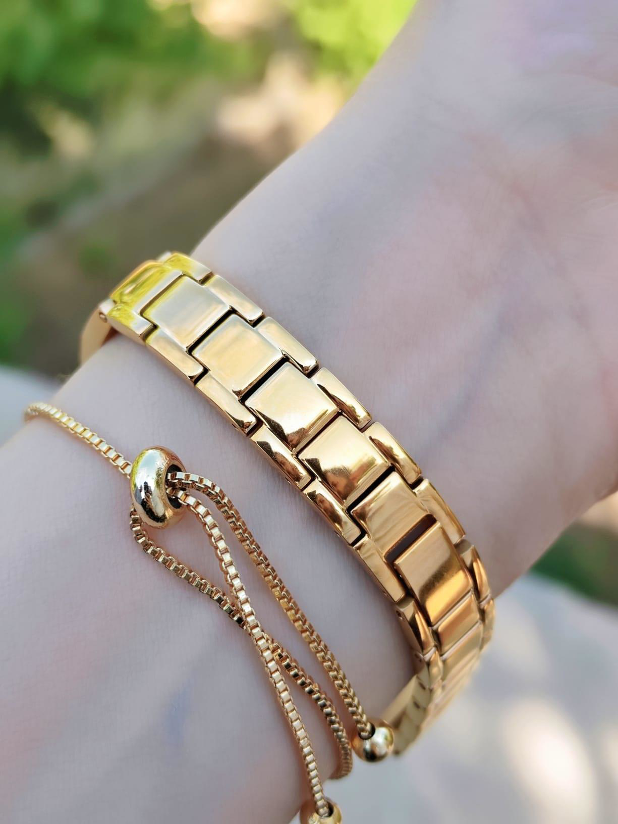 Revello Altın Kaplama Kaburga Modeli Swarovski Taşlı 30 mt Su Geç