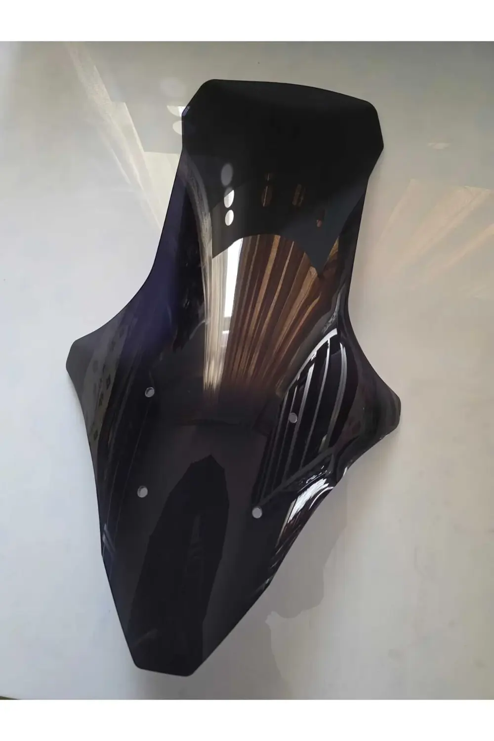 Revolt Rm5 Siperlik Ön Cam 2020-2022 Model 78cm Siyah Renkli 4mm