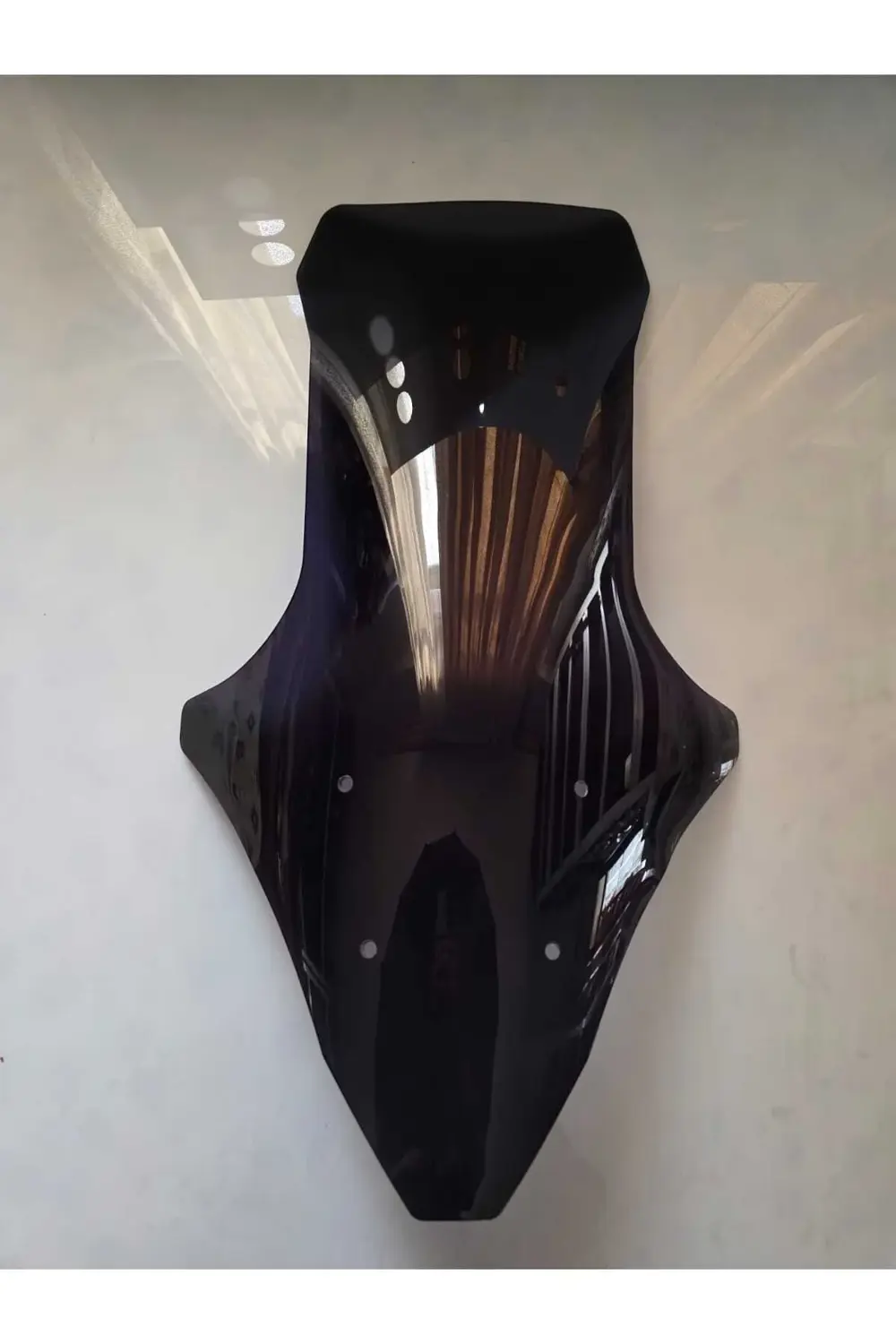 Revolt Rm5 Siperlik Ön Cam 2020-2022 Model 78cm Siyah Renkli 4mm