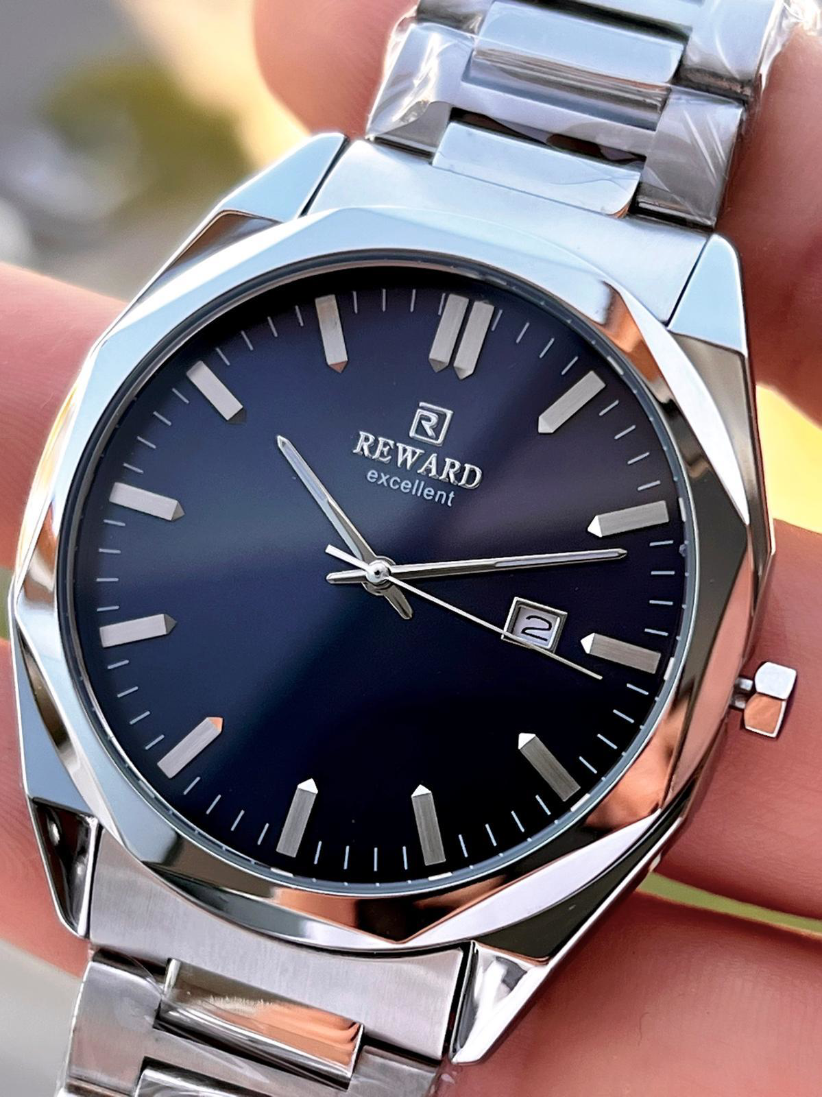 Reward Çelik Kordon 5 Atm Suya Dayanıklı Takvimli Kadran 2 Yıl Ga