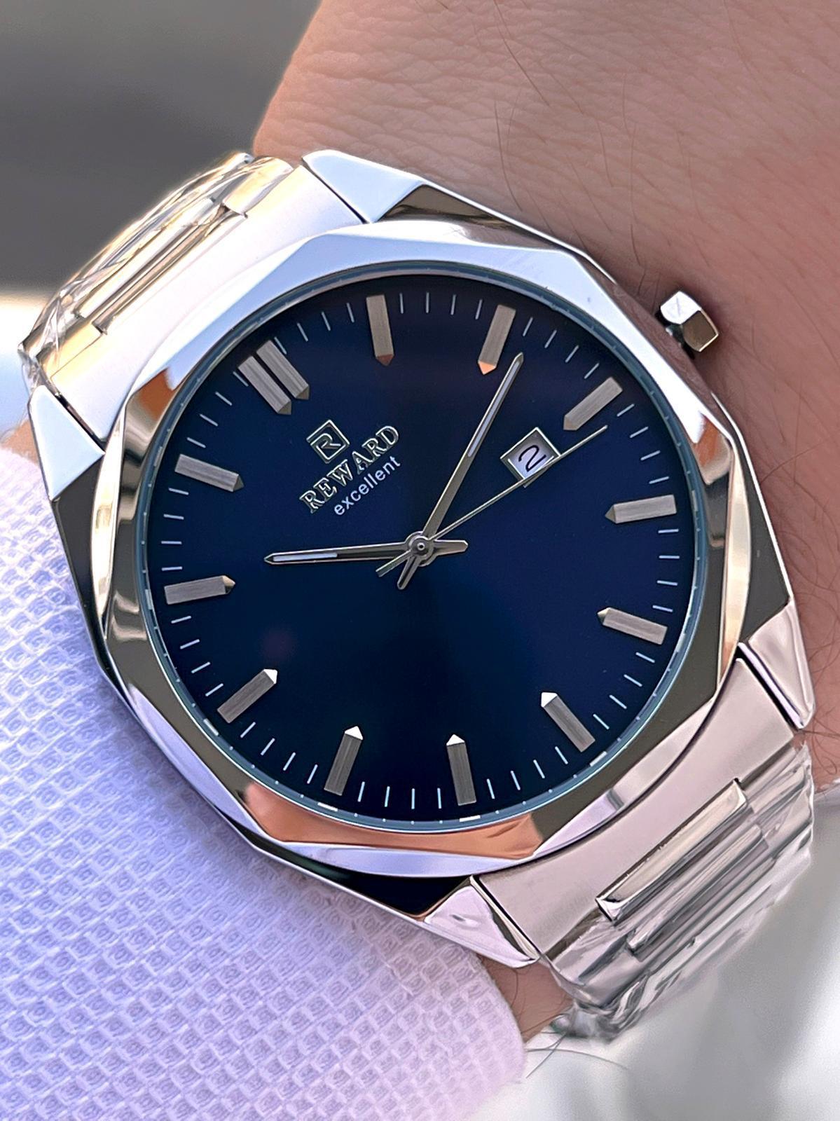 Reward Çelik Kordon 5 Atm Suya Dayanıklı Takvimli Kadran 2 Yıl Ga