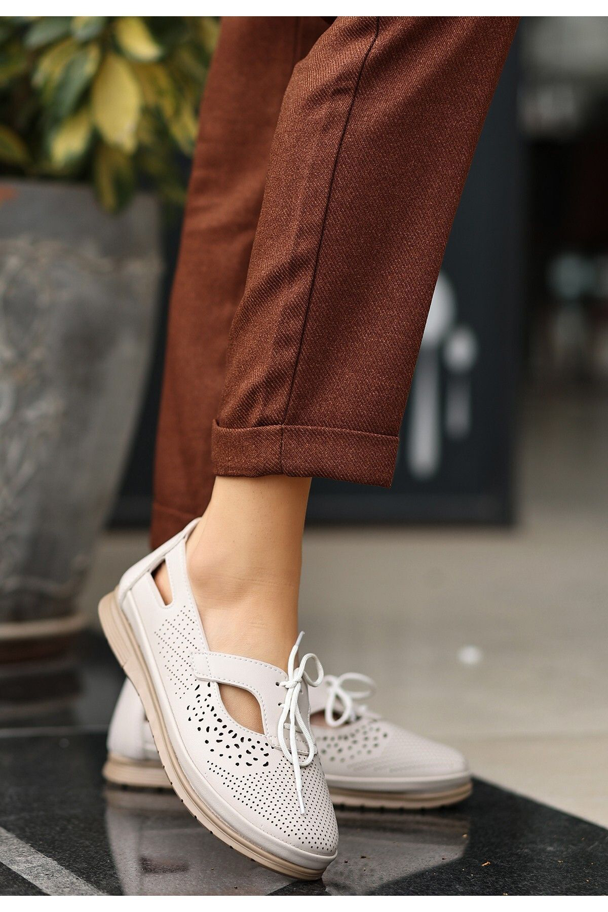 Nayad Bal Rial Bej Cilt Babet Ayakkabı