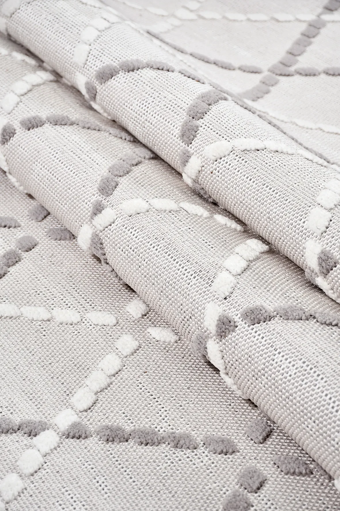 RİKO Model Oturma Odası Halısı – 140.000 İlmek Polyester Halı Fiyatı, Yorumları ve Özellikleri