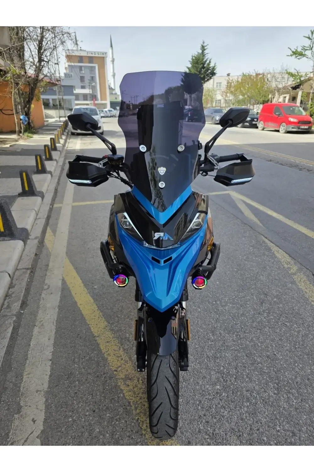 RKN 530 ADV Ön Cam 2021-2025 Model 55cm Siyah Renkli 4mm