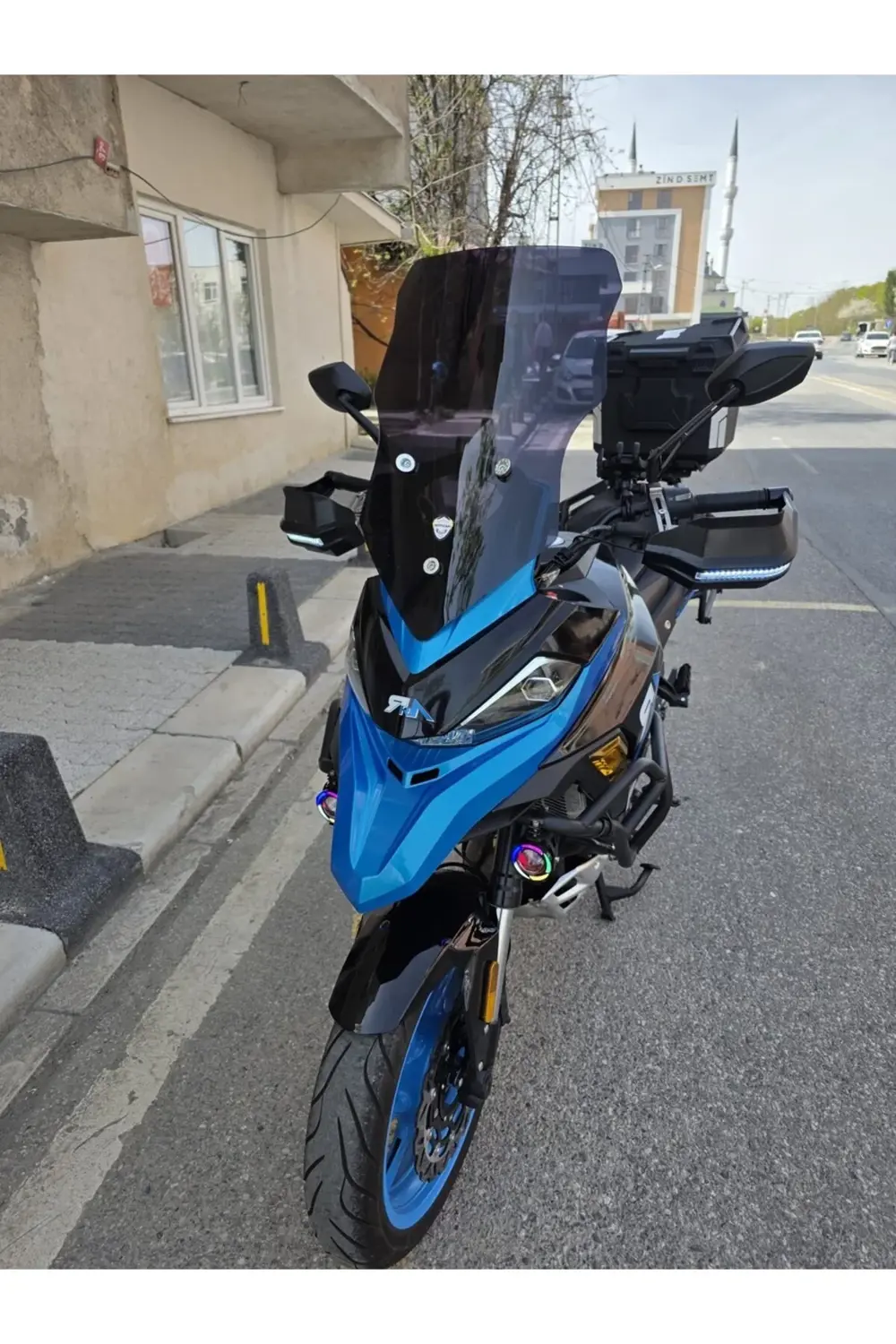 RKN 530 ADV Ön Cam 2021-2025 Model 55cm Siyah Renkli 4mm