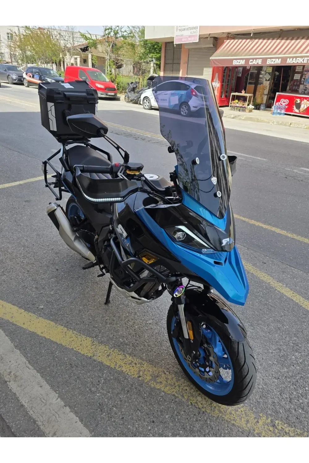 RKN 530 ADV Ön Cam 2021-2025 Model 55cm Siyah Renkli 4mm