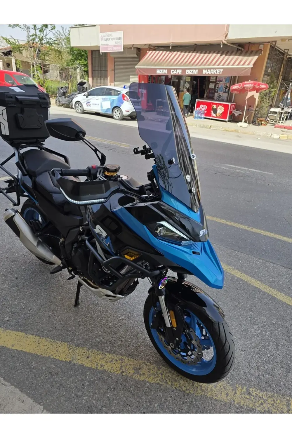 RKN 530 ADV Ön Cam 2021-2025 Model 55cm Siyah Renkli 4mm