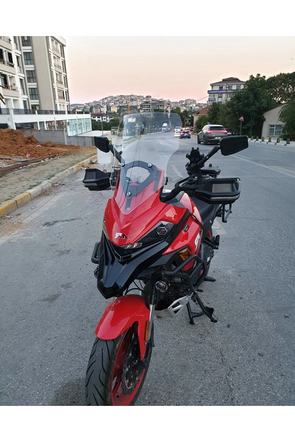 RKN 530 ADV Ön Cam 2021-2026 Model 55cm Şeffaf Renkli 4mm