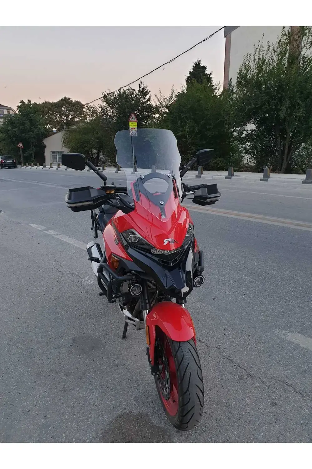 RKN 530 ADV Siperlik Ön Cam 2021-2025 Model uyumlu  55cm Şeffaf R