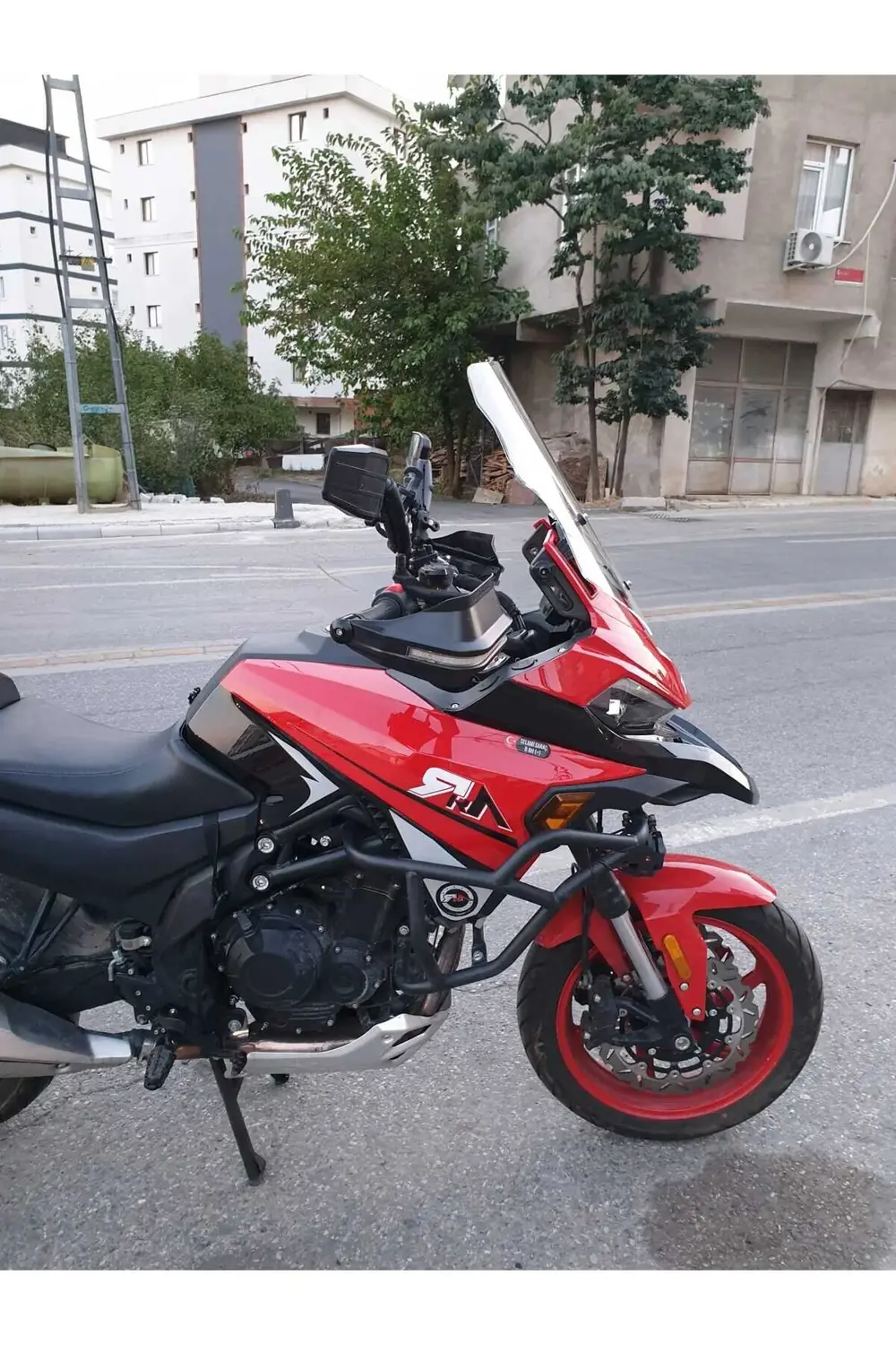 RKN 530 ADV Siperlik Ön Cam 2021-2025 Model uyumlu  55cm Şeffaf R