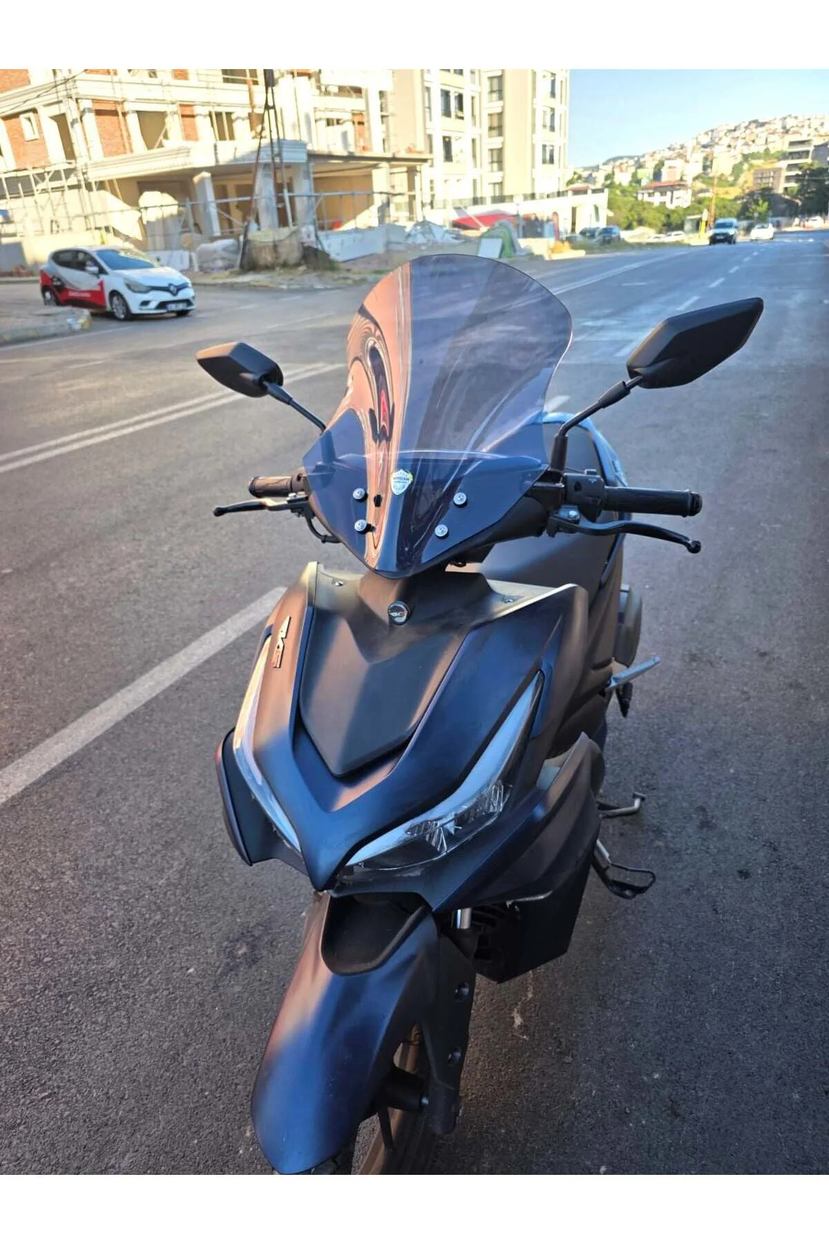 RKS Arome 125 Ön Cam 2022-2026 Model 43cm Füme Renkli SPORTİF