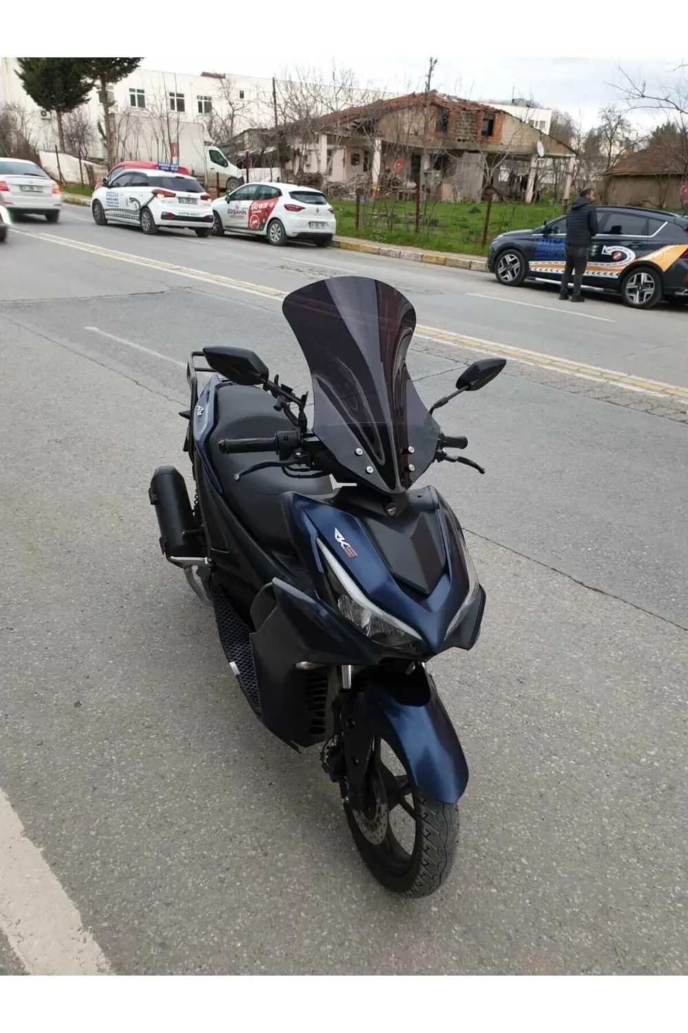 RKS Arome 125 Siperlik Ön Cam 2023-2025 Model 54cm Siyah Renkli S