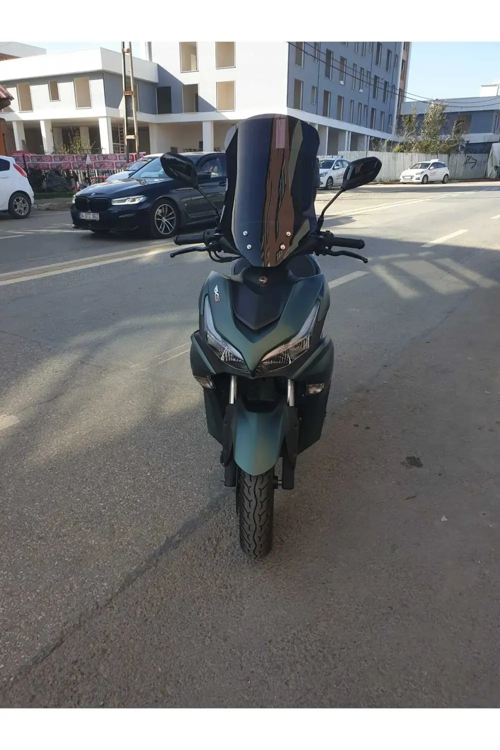 Rks Arome 125 Uyumlu Ön Cam 2023 2024 Model 54cm Siyah Renkli