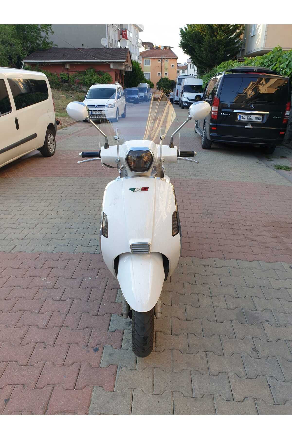 Motocam Rks Bitter Siperlik Ön Cam 2022-2025 Model 43Cm Şeffaf Renkli 4Mm