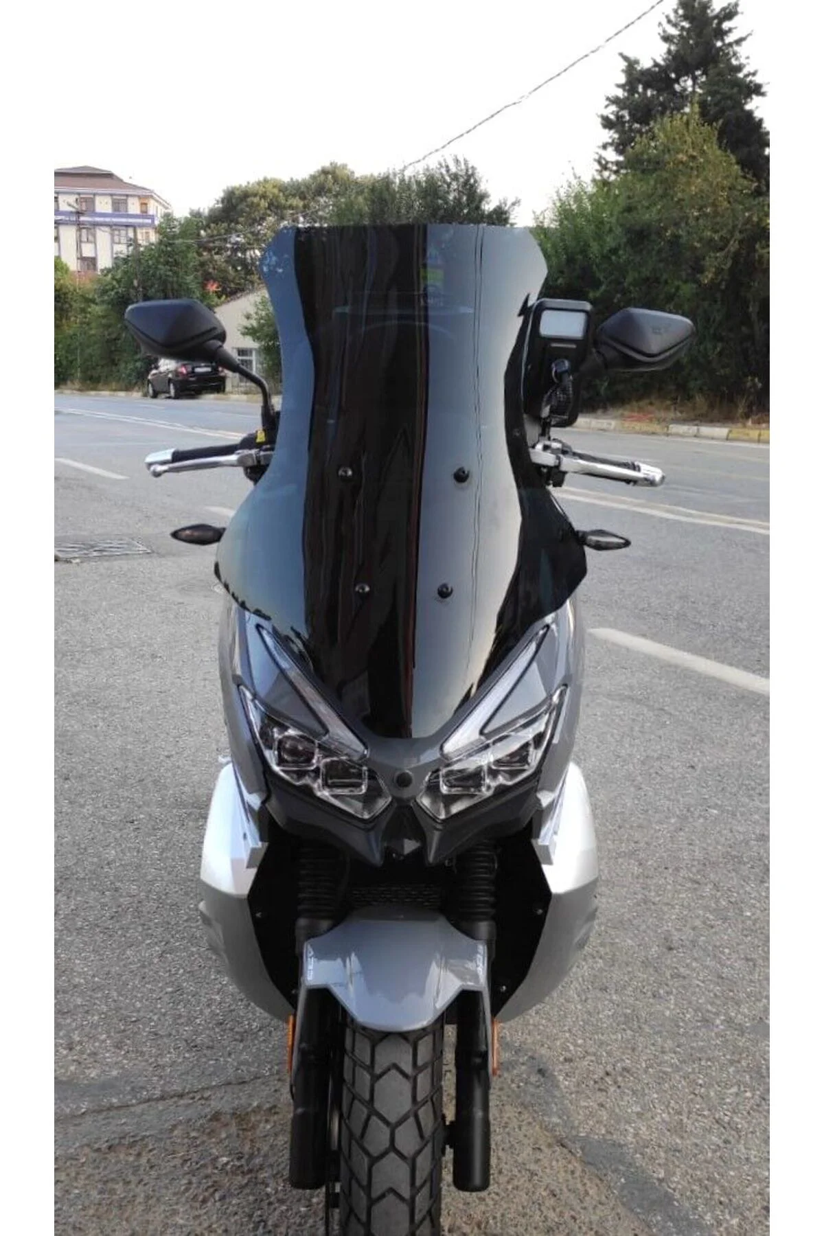 RKS Blade 250 Ön Cam 2023-2026 Model 65cm Siyah Renkli 4mm ORTA BOYLU