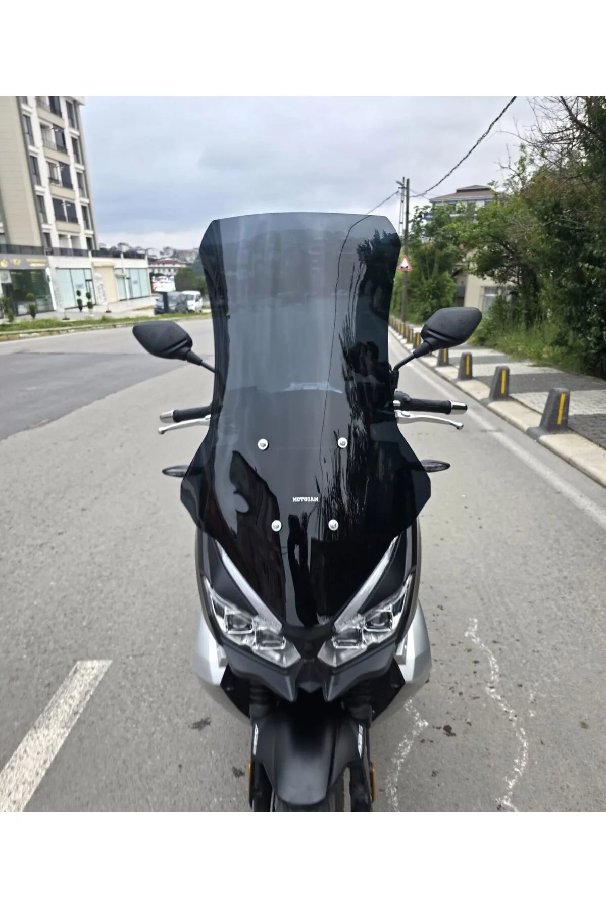 RKS Blade 250 Ön Cam 2023-2026 Model 75cm Siyah Renkli 4mm UZUN