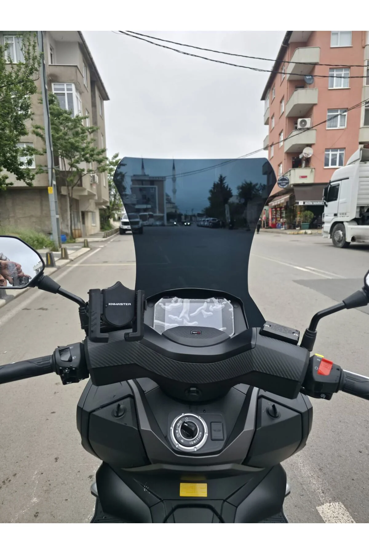 RKS Blade 250 Ön Cam 2023-2026 Model 75cm Siyah Renkli 4mm UZUN