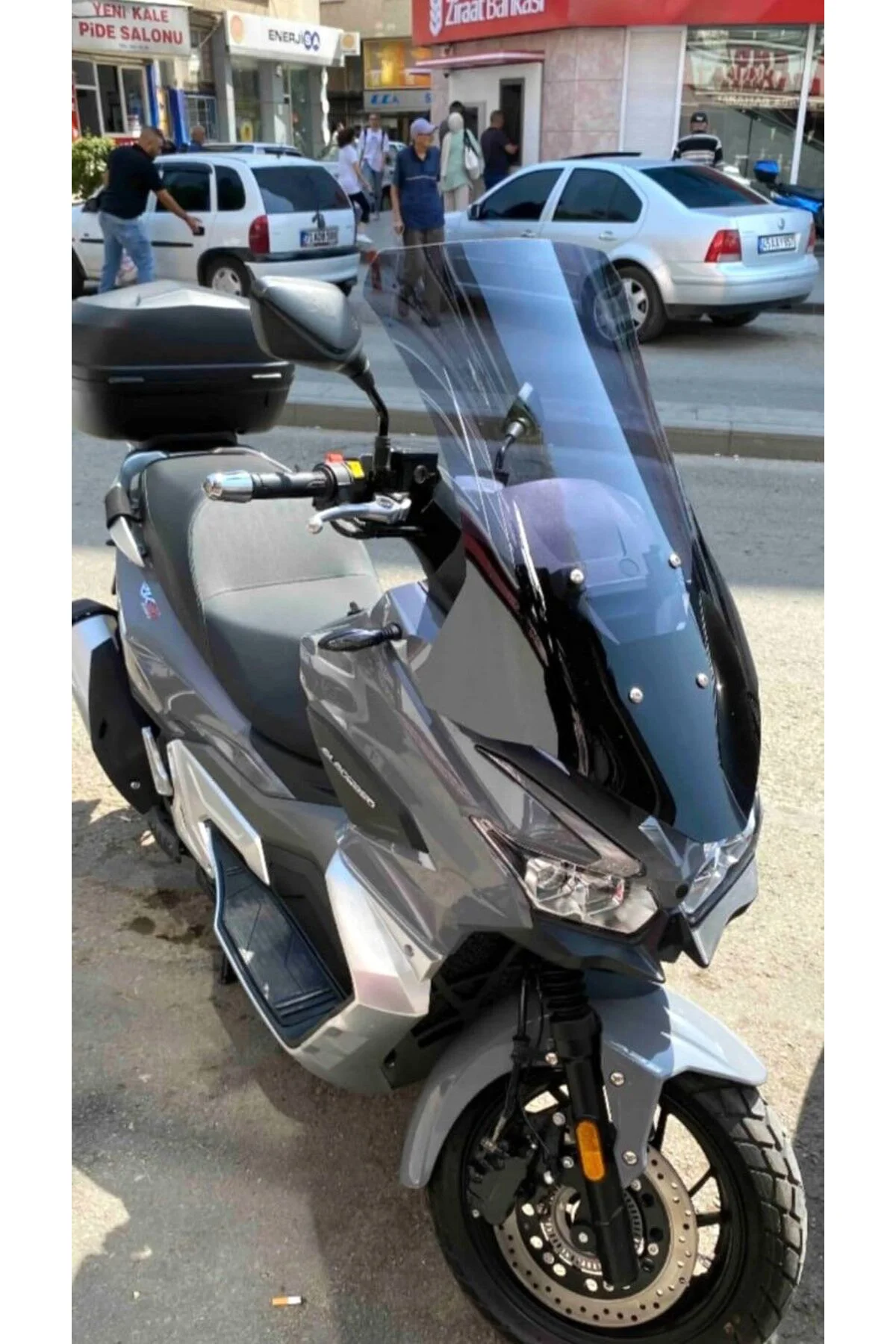 RKS Blade 350 Ön Cam 2023-2026 Model 65cm Füme Renkli 4mm ORTA BO