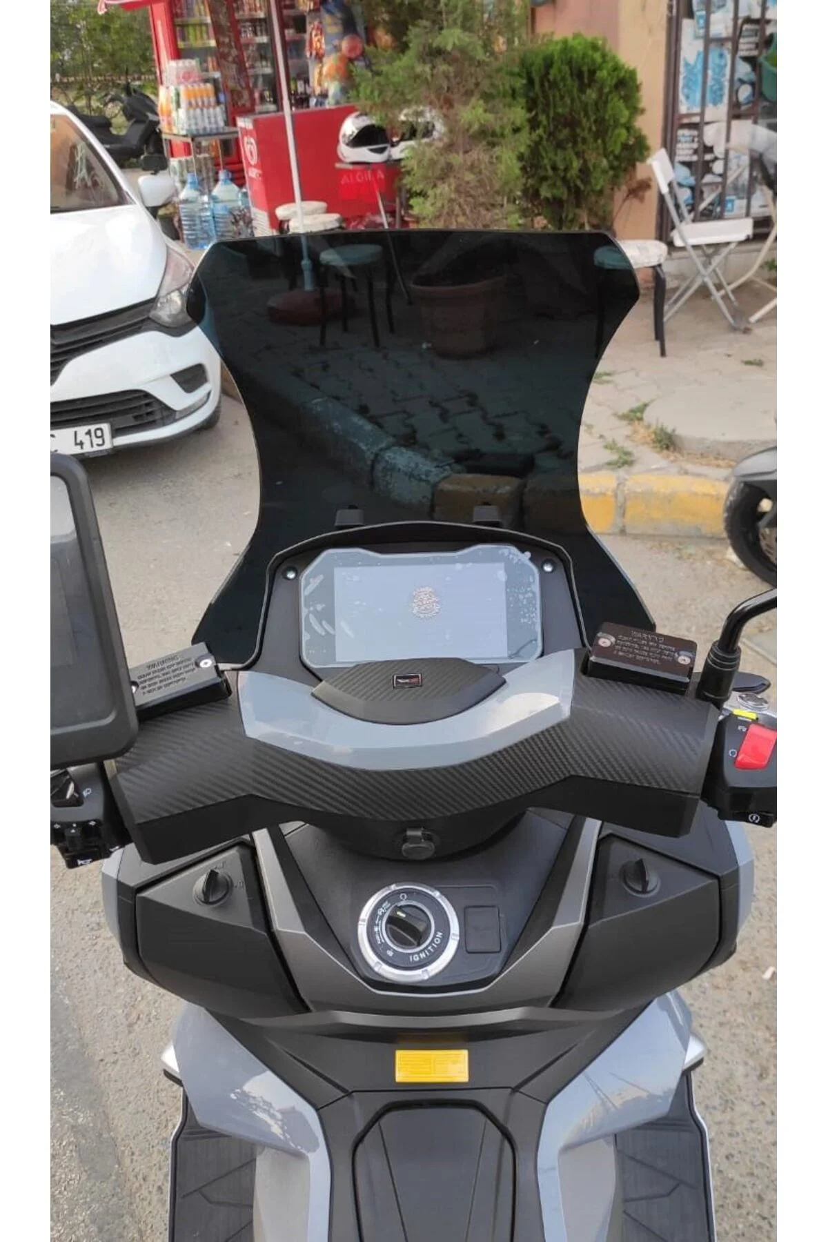RKS Blade 350 Ön Cam 2023-2026 Model 65cm Siyah Renkli 4mm ORTA BOYLU