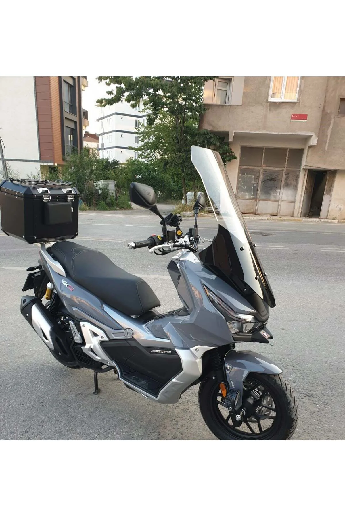 RKS Freccia Ön Cam 2022-2026 Model 78cm Şeffaf Renkli 4mm UZUN