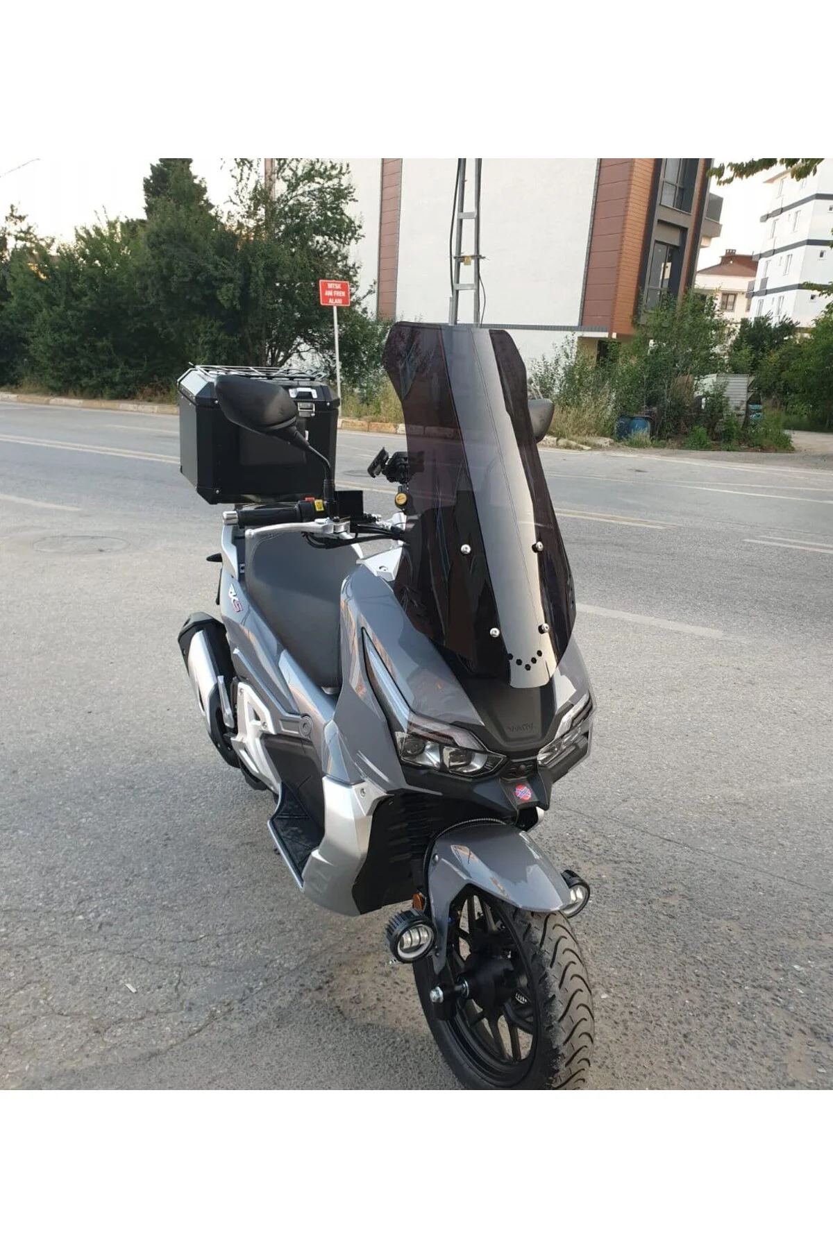 RKS Freccia Ön Cam 2022-2026 Model 65cm Siyah Renkli 4mm ORTA BOY
