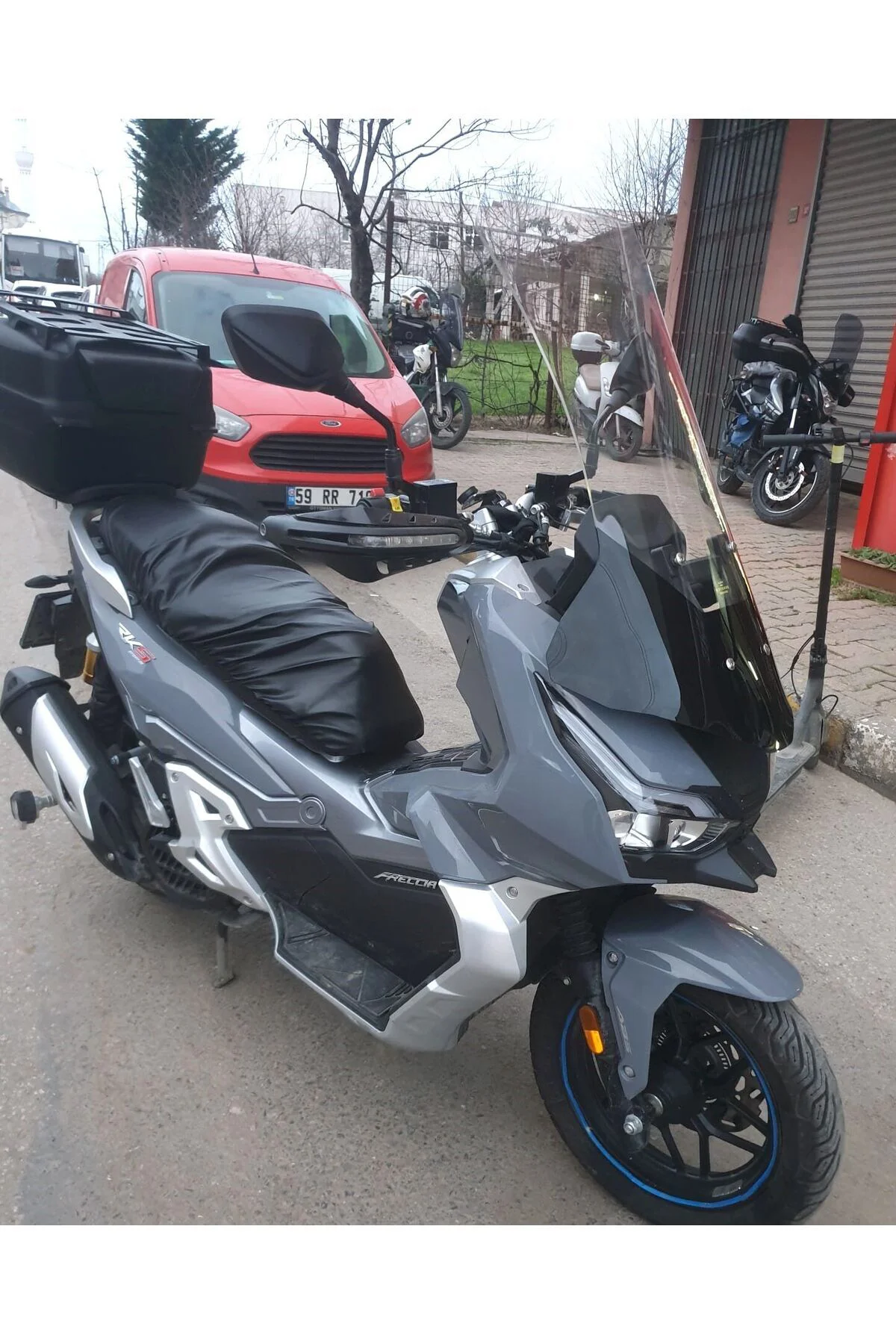 RKS Freccia Ön Cam 2022-2026 Model 75cm Alt Geniş Şeffaf Renkli 4