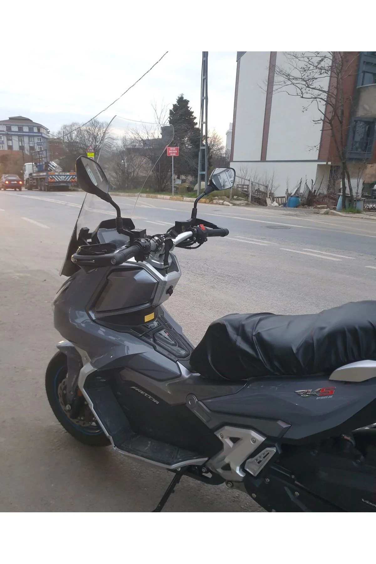 RKS Freccia Ön Cam 2022-2026 Model 75cm Alt Geniş Şeffaf Renkli 4