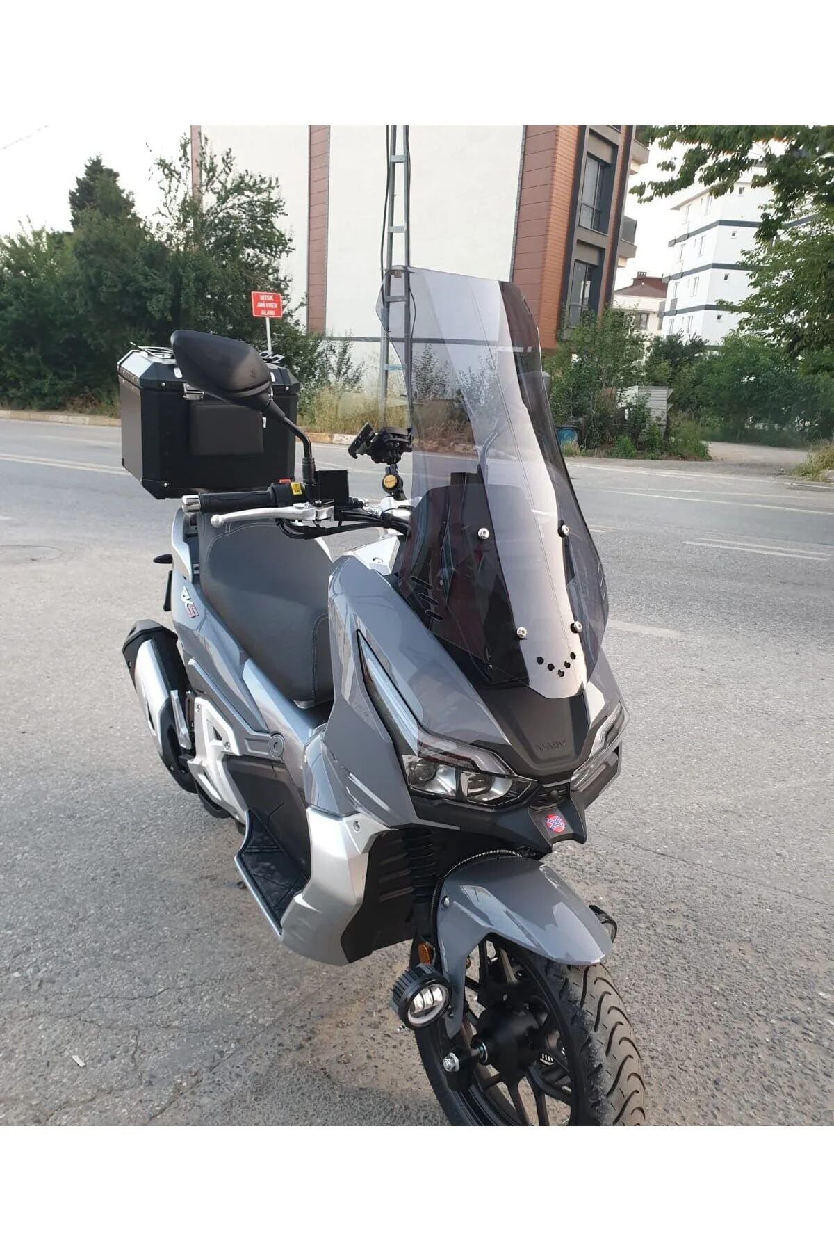 RKS Freccia Ön Cam 2022-2026 Model 65cm Füme Renkli 4mm ORTA BOYL
