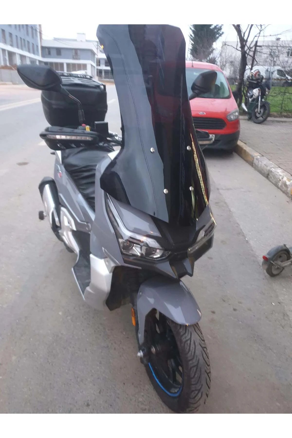 RKS Freccia Ön Cam 2022-2026 Model 75cm Alt Geniş Siyah Renkli 4m
