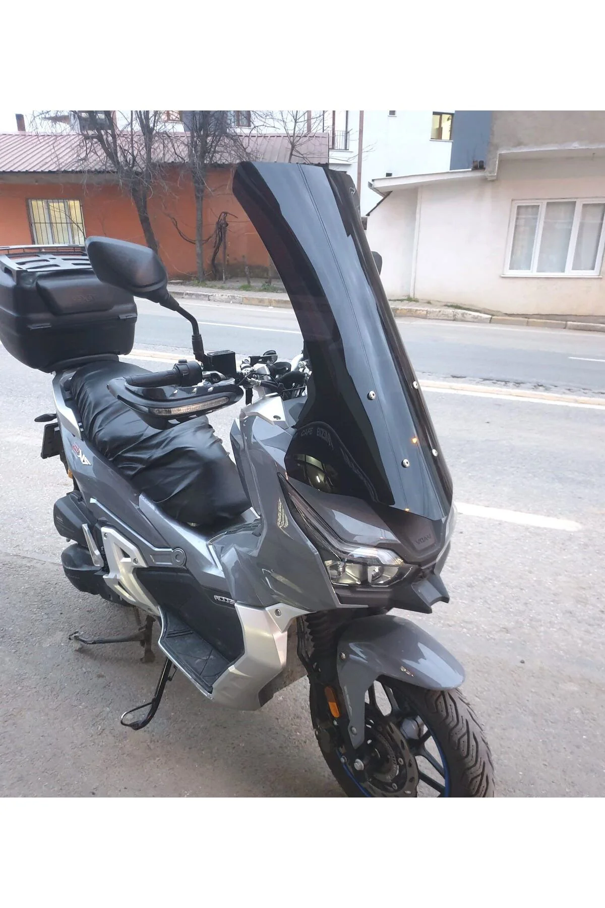 RKS Freccia Ön Cam 2022-2026 Model 75cm Alt Geniş Siyah Renkli 4m