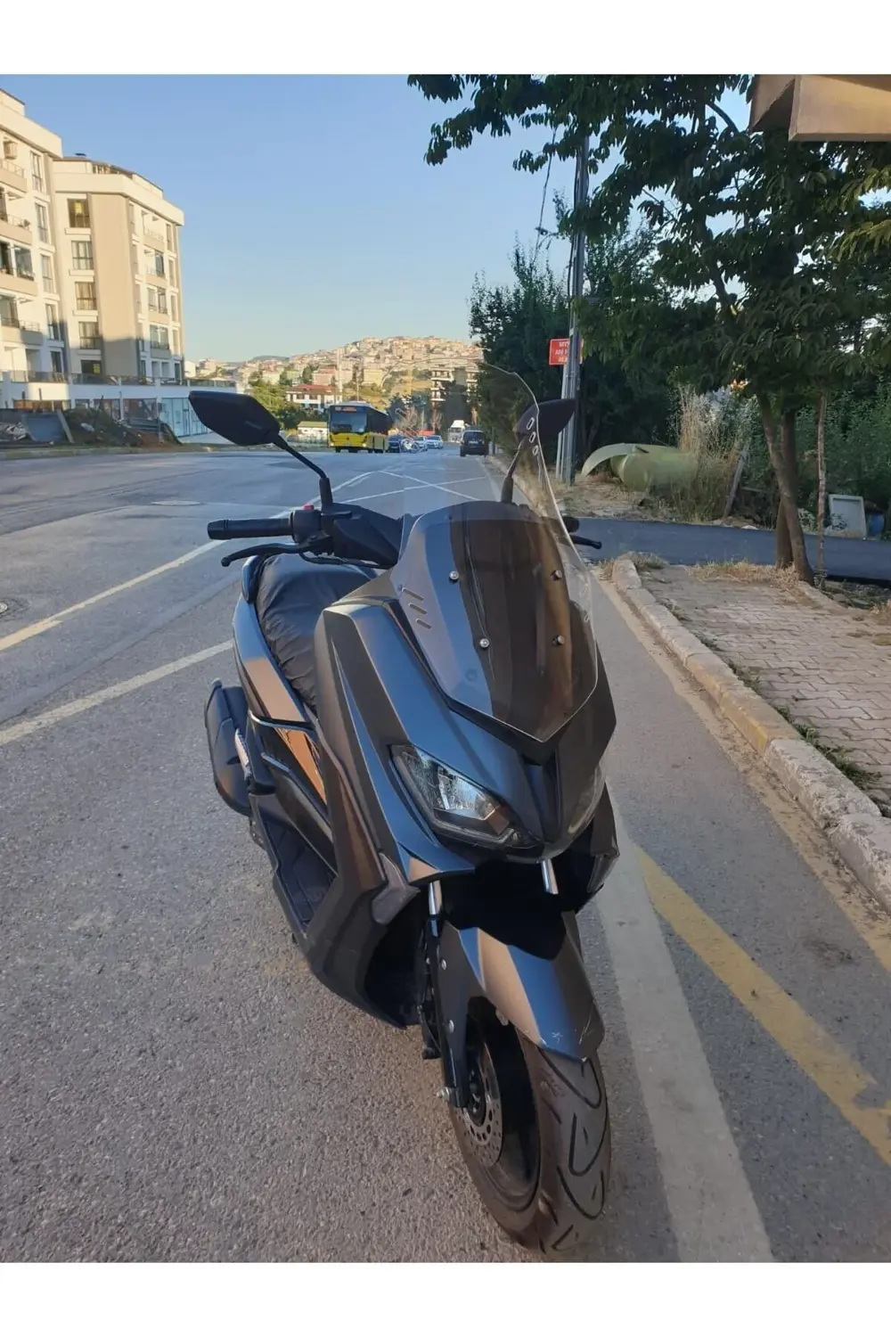 Rks Grace 202 Ön cam 2022 Model Yılı 65cm Şeffaf renk 4mm Orta Bo