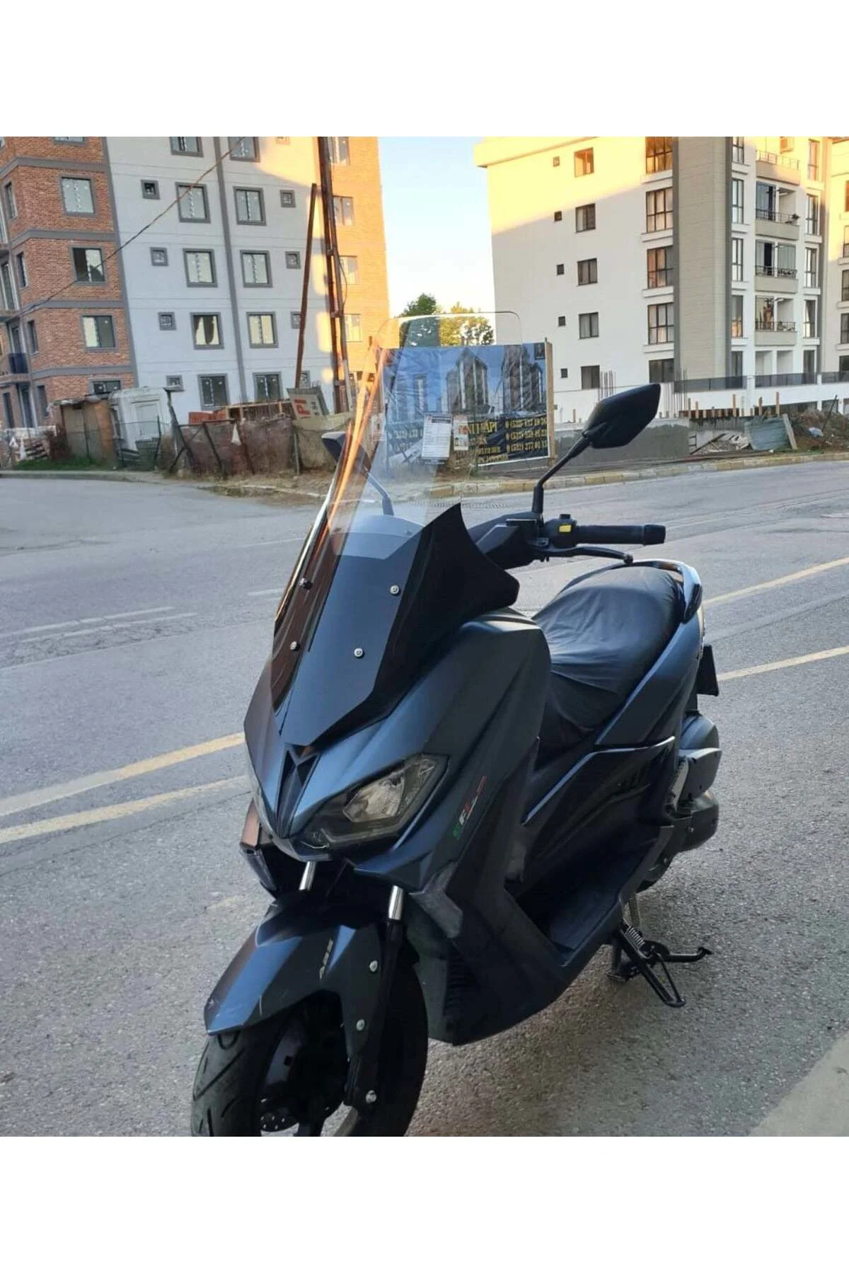 RKS Grace 202 Ön Cam 2022-2026 Model 78cm Şeffaf Renkli 4mm UZUN