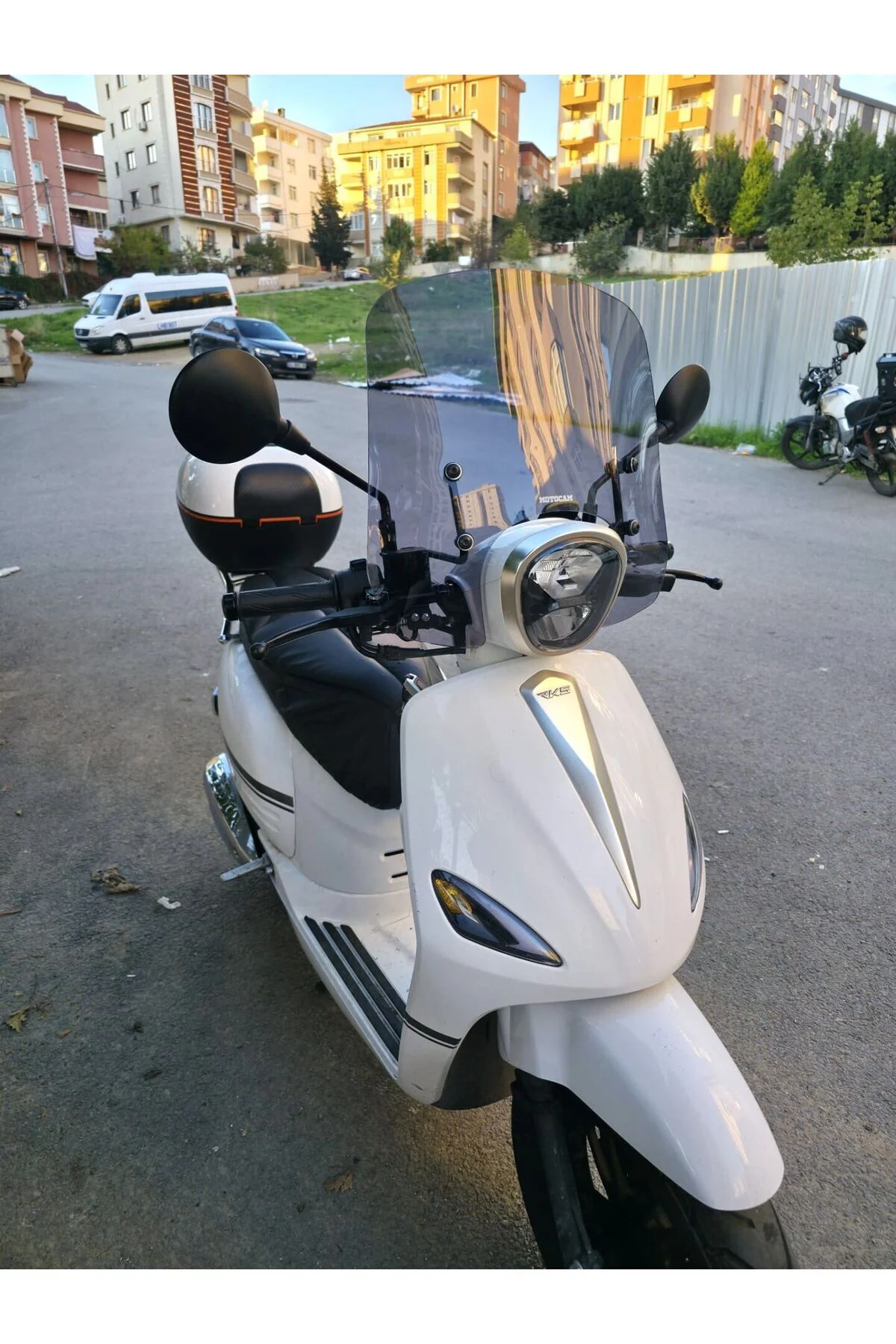 Rks Letbe LB 125 Ön Cam 2023-2026 Model 44cm Füme Renkli 4mm APAR