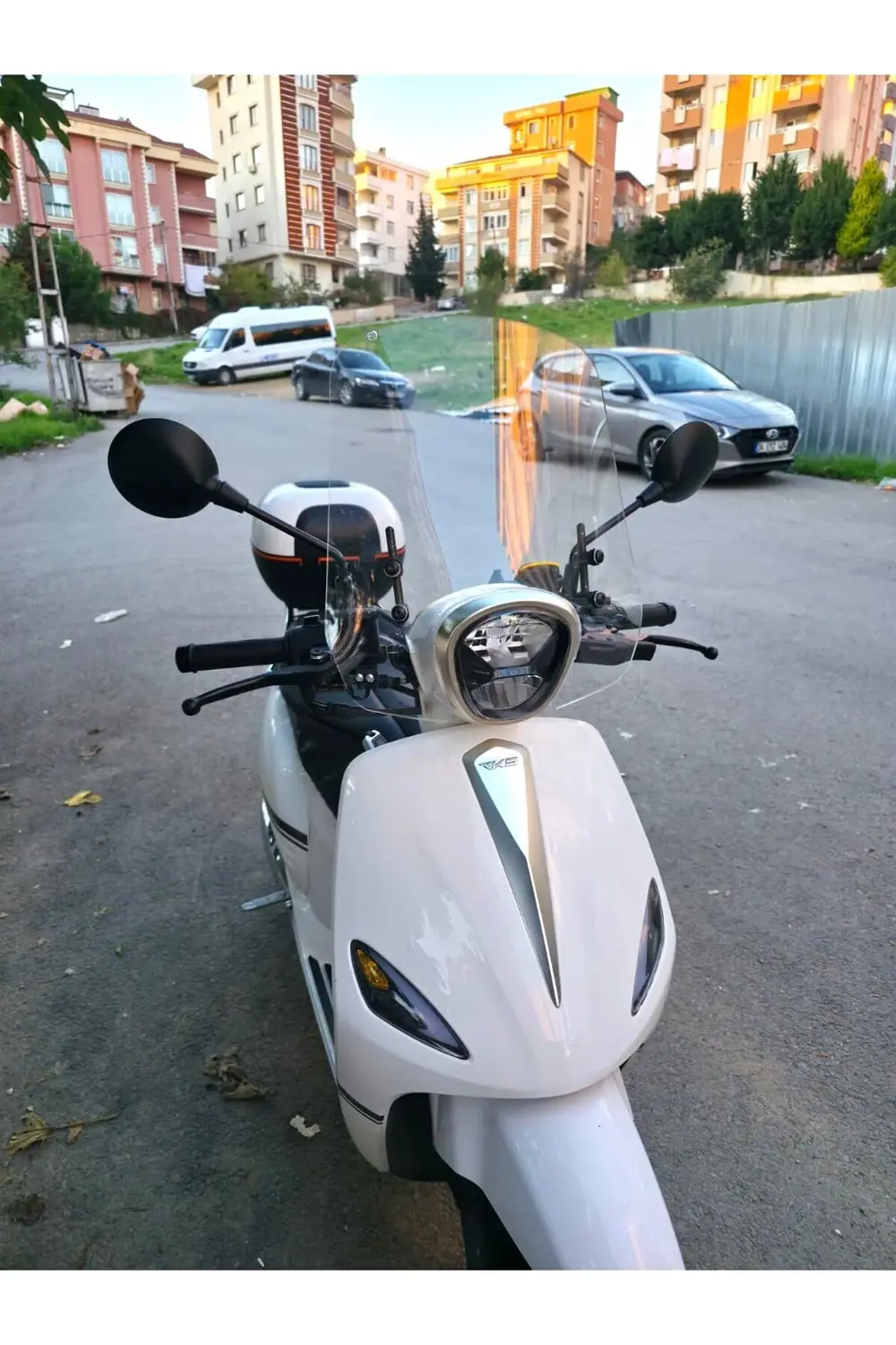 Rks Letbe LB 125 Ön Cam 2023-2025 Model 44cm Şeffaf Renkli 4mm EL