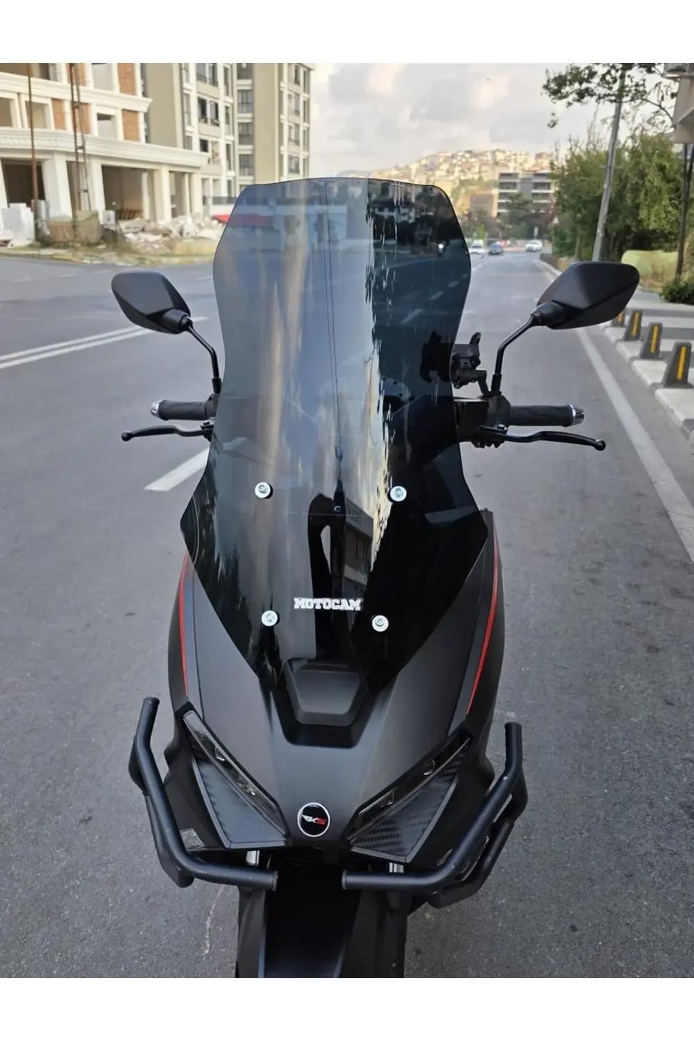 RKS Lince 125 Ön Cam 2021-2025 Model 55cm Siyah Renkli 4mm KISA