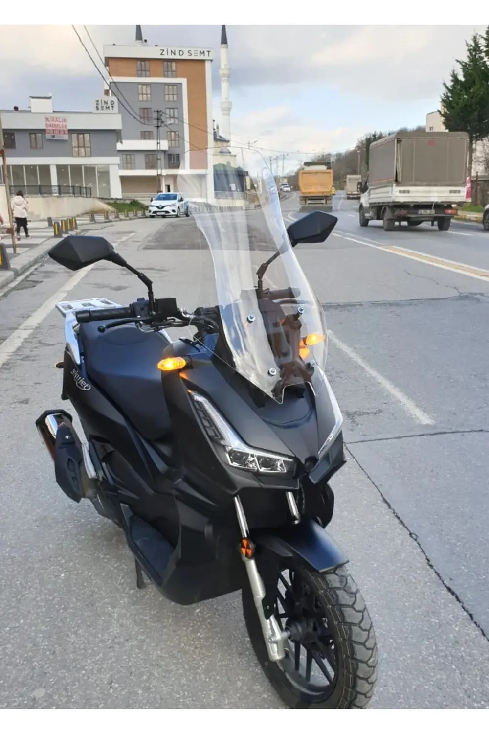 RKS Lince 125 Ön Cam 2021-2025 Model 75cm Şeffaf Renkli 4mm UZUN