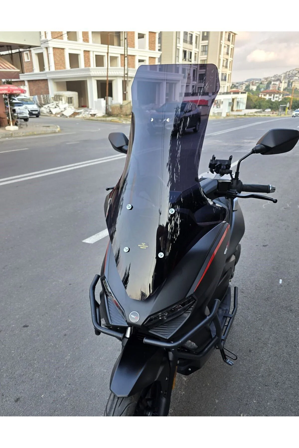 RKS Lince 125 Ön Cam 2021-2026 Model 78cm Siyah Renkli 4mm UZUN