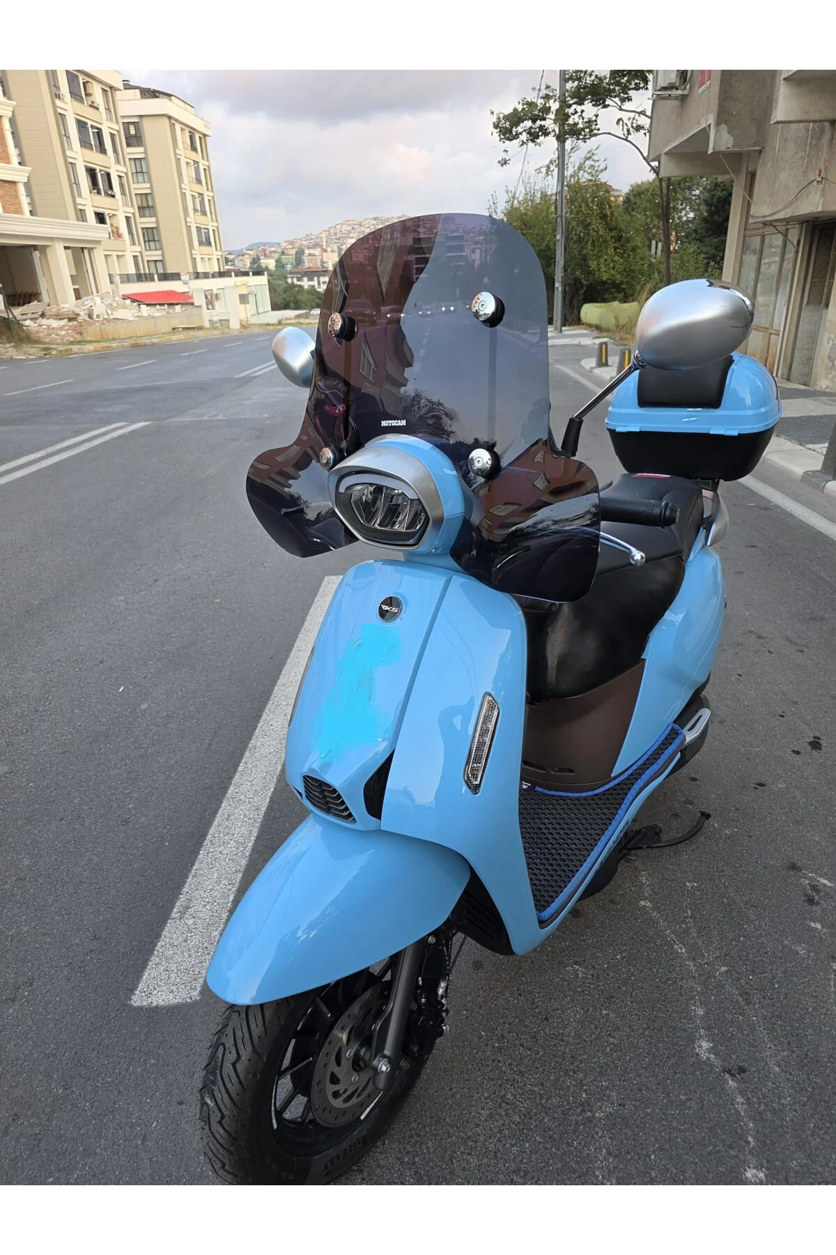 RKS LTR 125 Ön Cam 2023-2026 Model 45cm Siyah Renkli 4mm Elcikli APARATSIZ