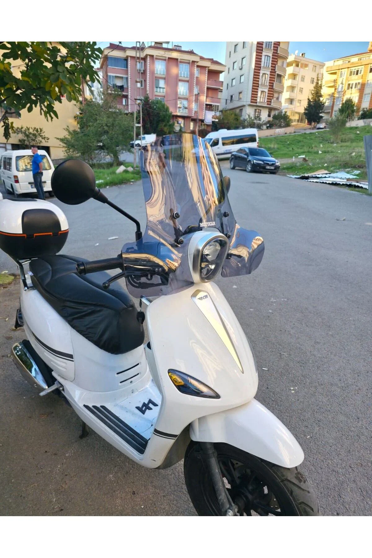 Rks Neon 125 Ön Cam 2023-2026 Model 45cm Füme Renkli 4mm Elcikli APARATSIZ
