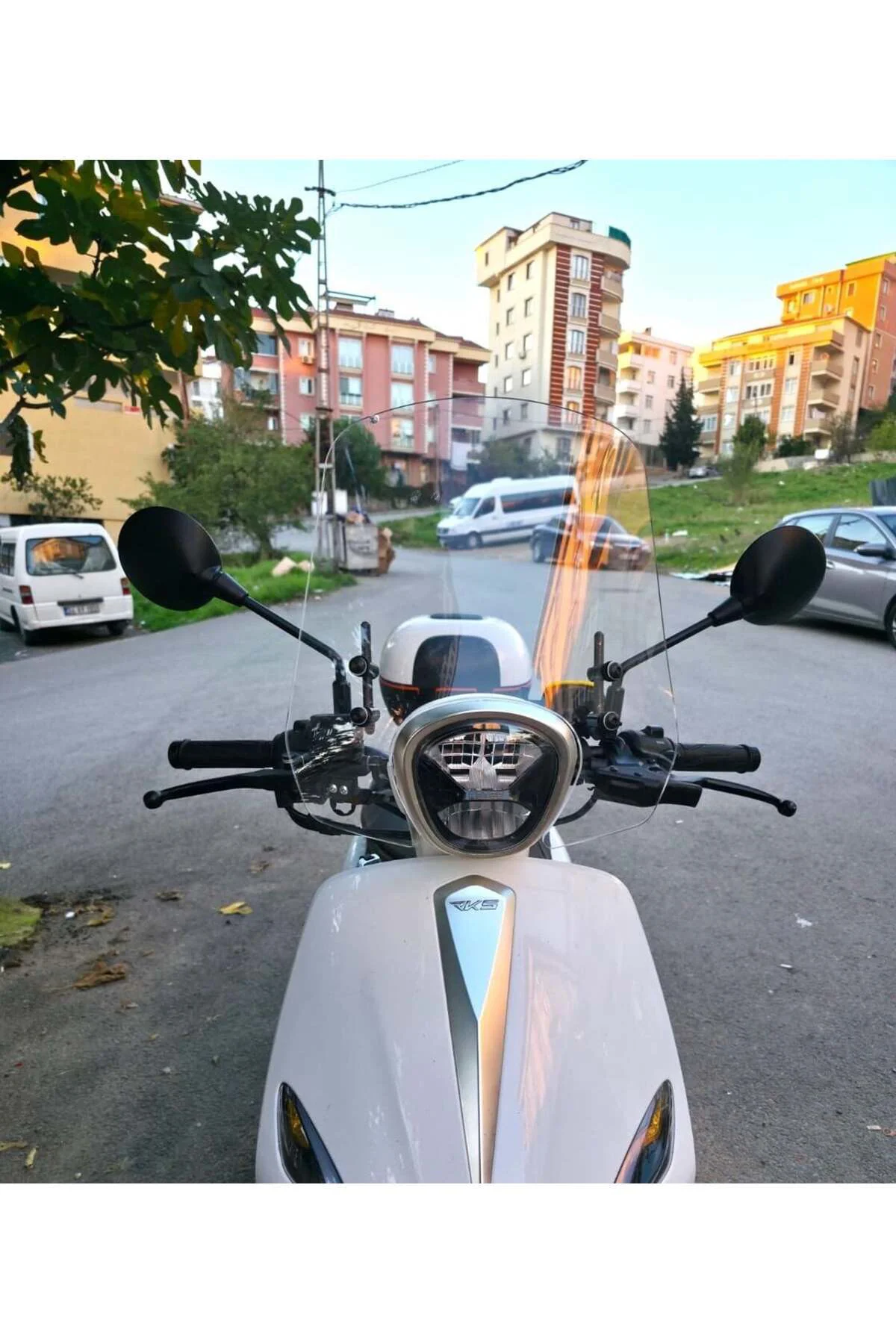 Rks Neon 125 Ön Cam 2023-2026 Model 44cm Şeffaf Renkli 4mm APARAT