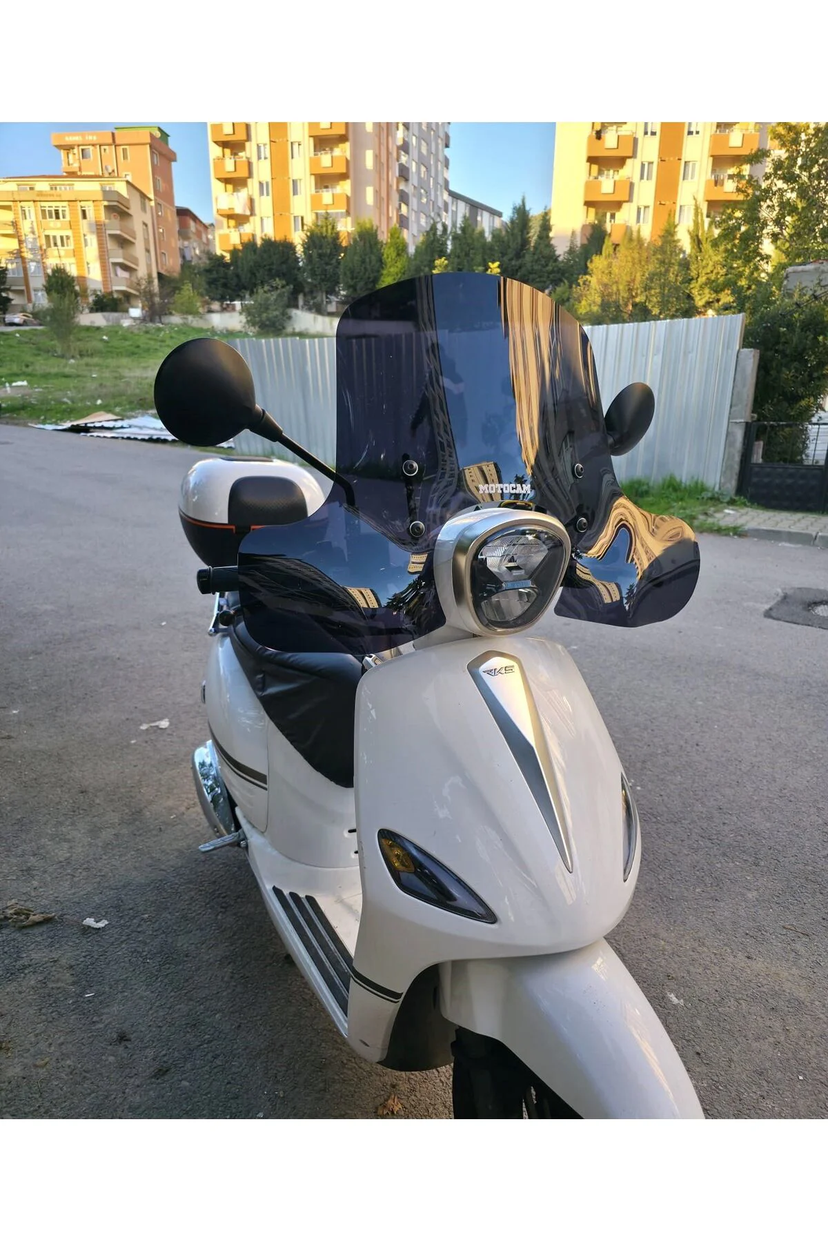 Rks Neon 125 Ön Cam 2023-2026 Model 45cm Siyah Renkli 4mm Elcikli