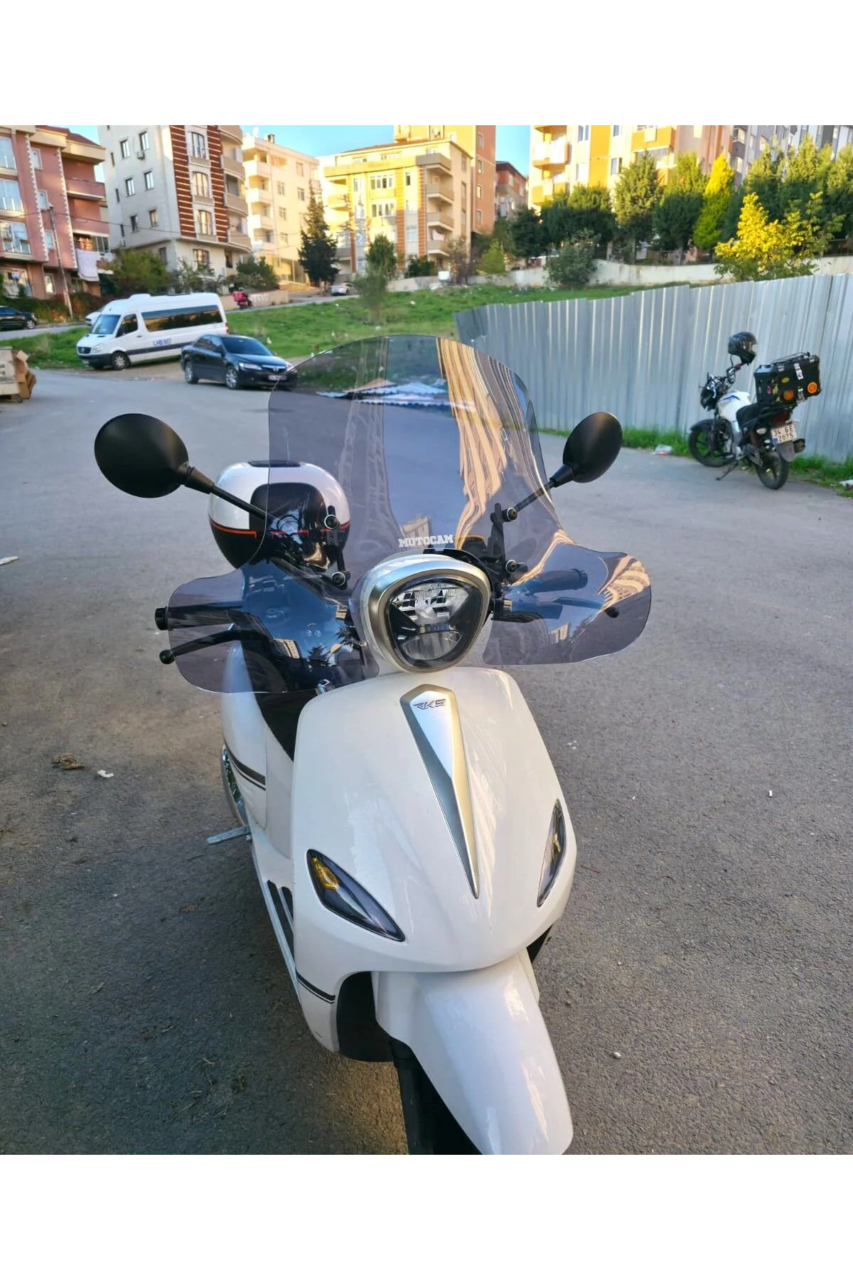 Rks Neon 125 Ön Cam 2023-2026 Model 45cm Füme Renkli 4mm Elcikli APARATSIZ