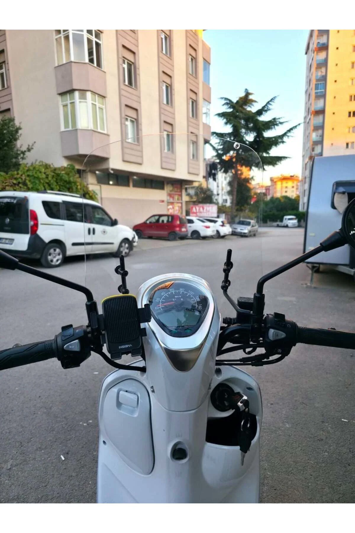 Rks Neon 125 Ön Cam 2023-2026 Model 44cm Şeffaf Renkli 4mm APARAT