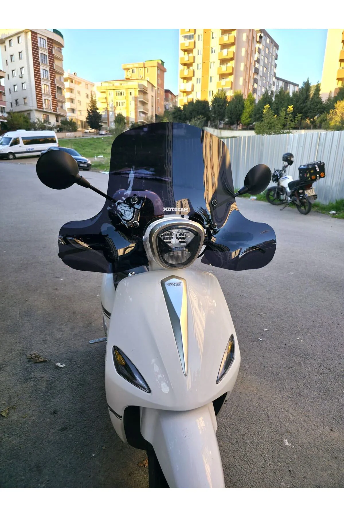 Rks Neon 125 Ön Cam 2023-2026 Model 45cm Siyah Renkli 4mm Elcikli