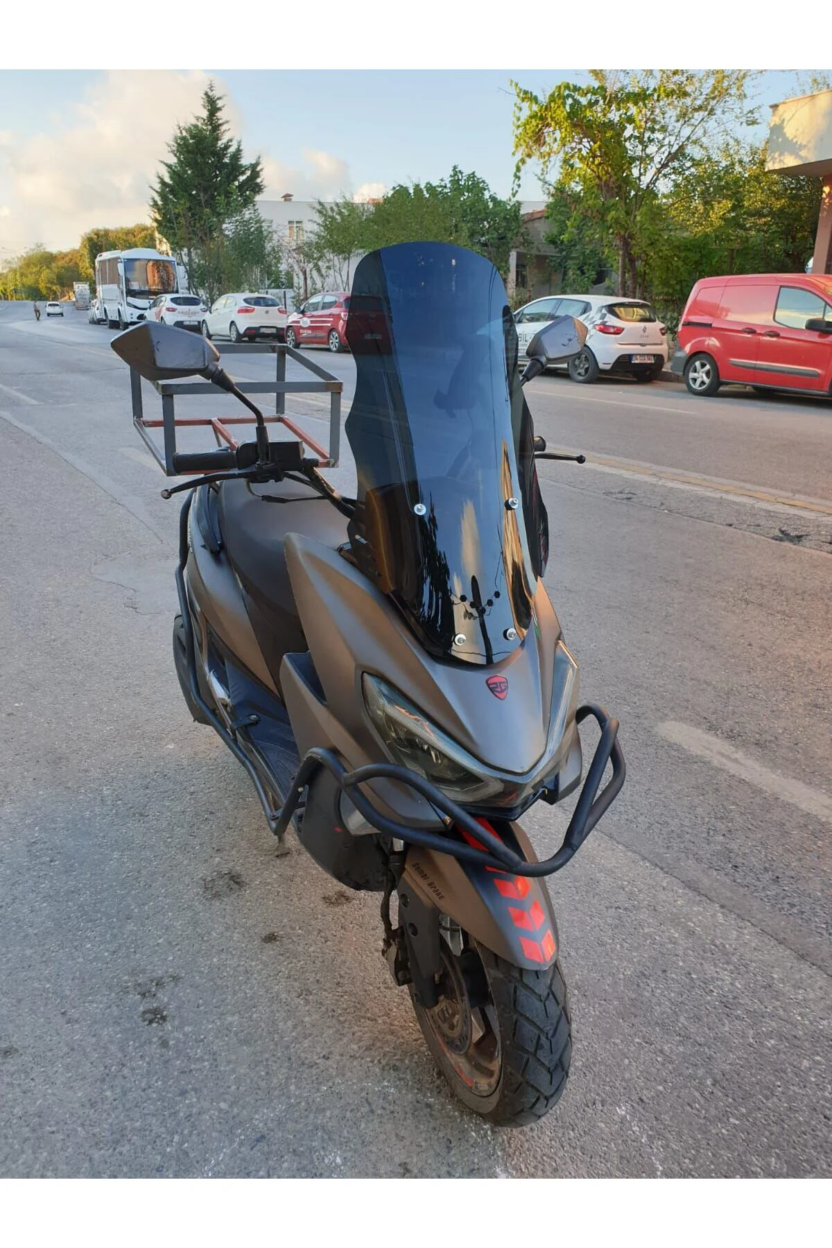 RKS Newlight 125 Ön Cam 2021-2022 Model 65cm Siyah Renkli 4mm PRO MODELE UYMAZ