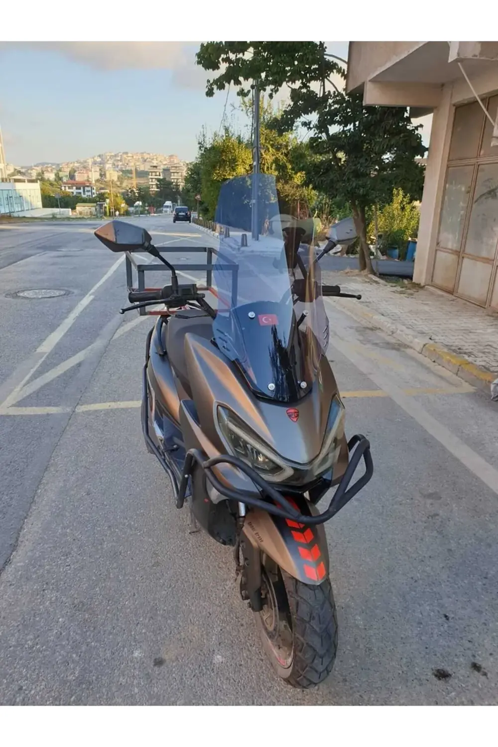 RKS Newlight 125 Ön Cam 2021-2022 Model 55cm Füme Renkli 4mm PRO