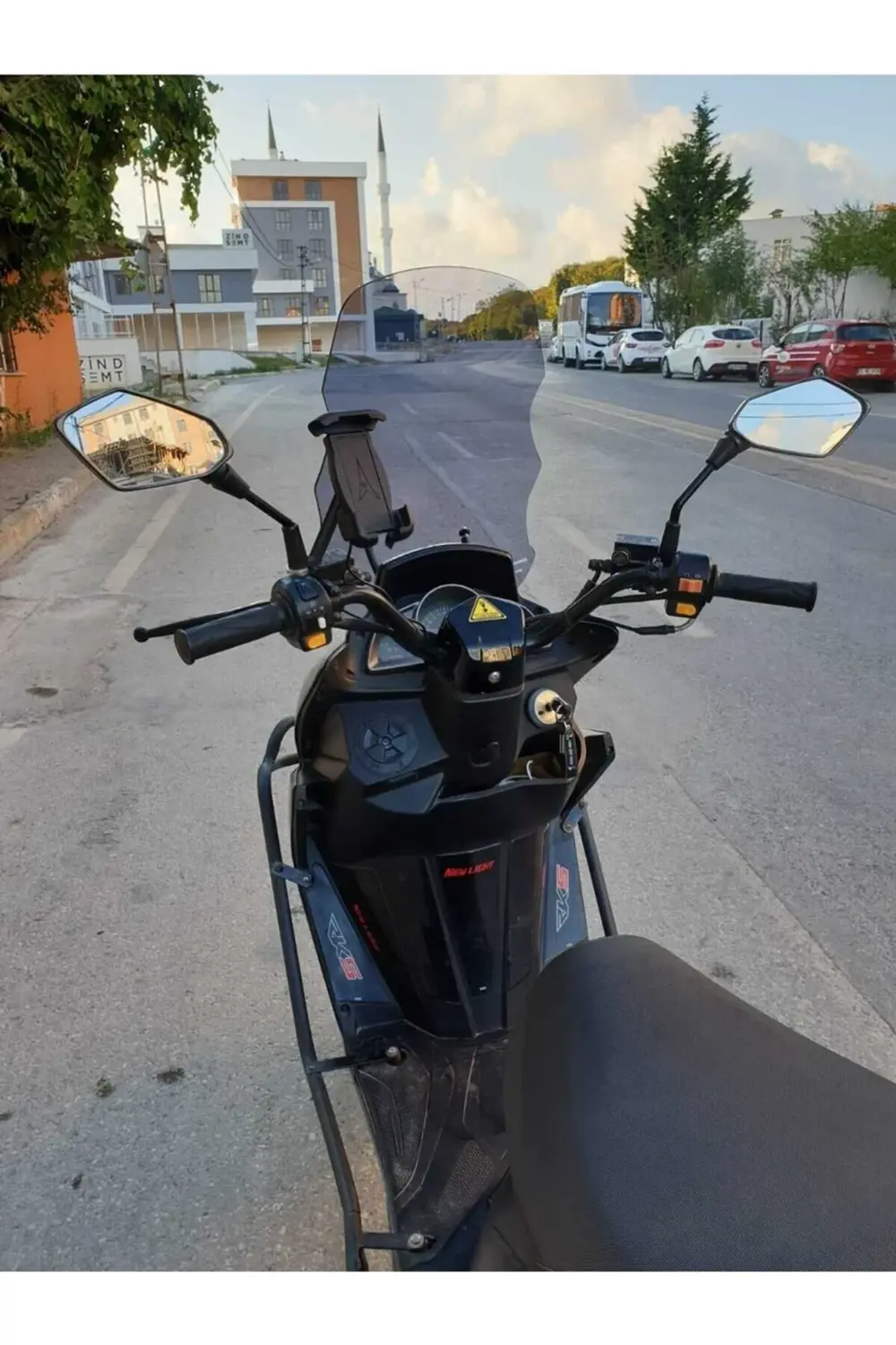 RKS Newlight 125 Ön Cam 2021-2022 Model 55cm Füme Renkli 4mm PRO