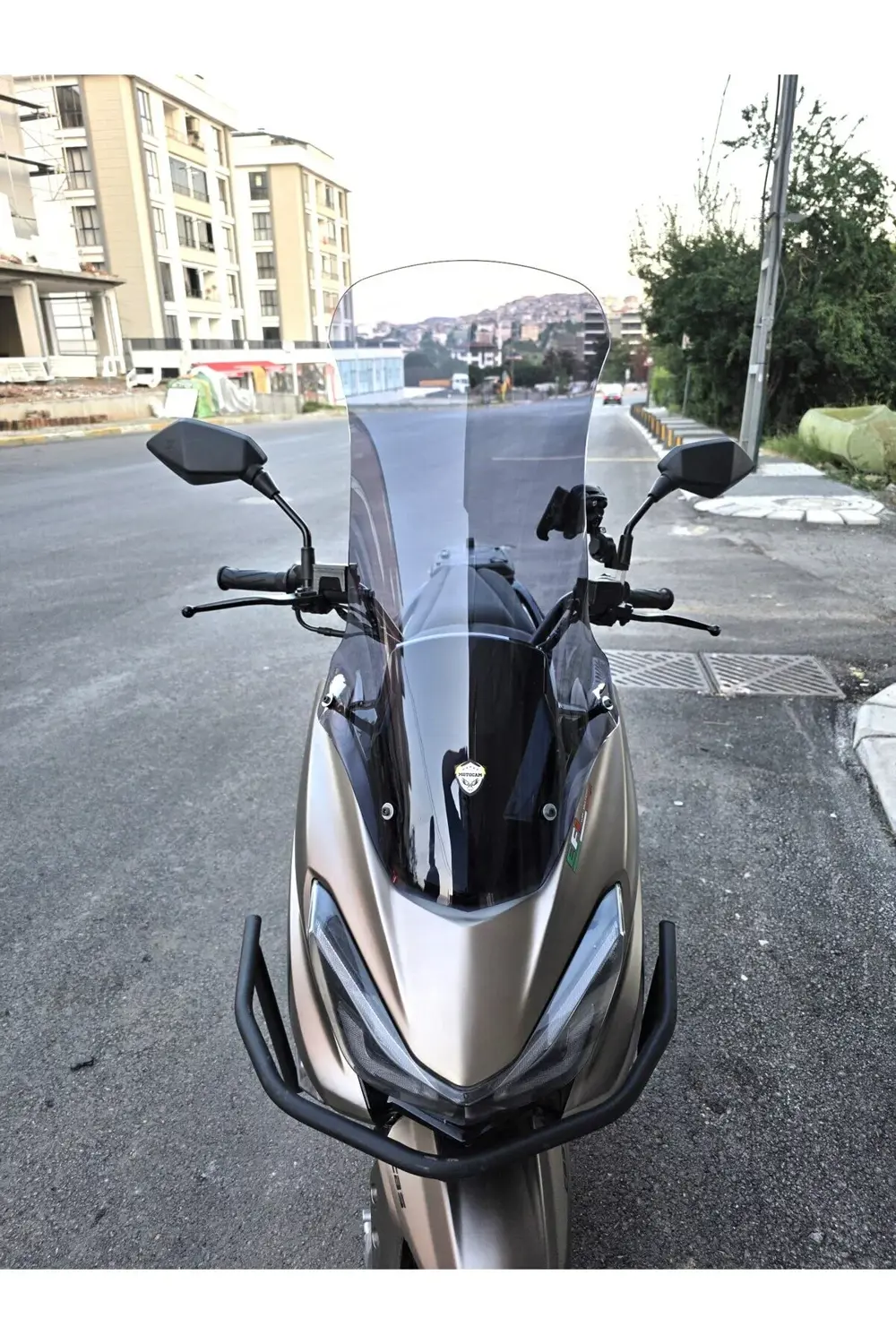 RKS Newlight PRO Ön Cam 2023-2025 Model 75cm Füme Renkli 4mm UZUN